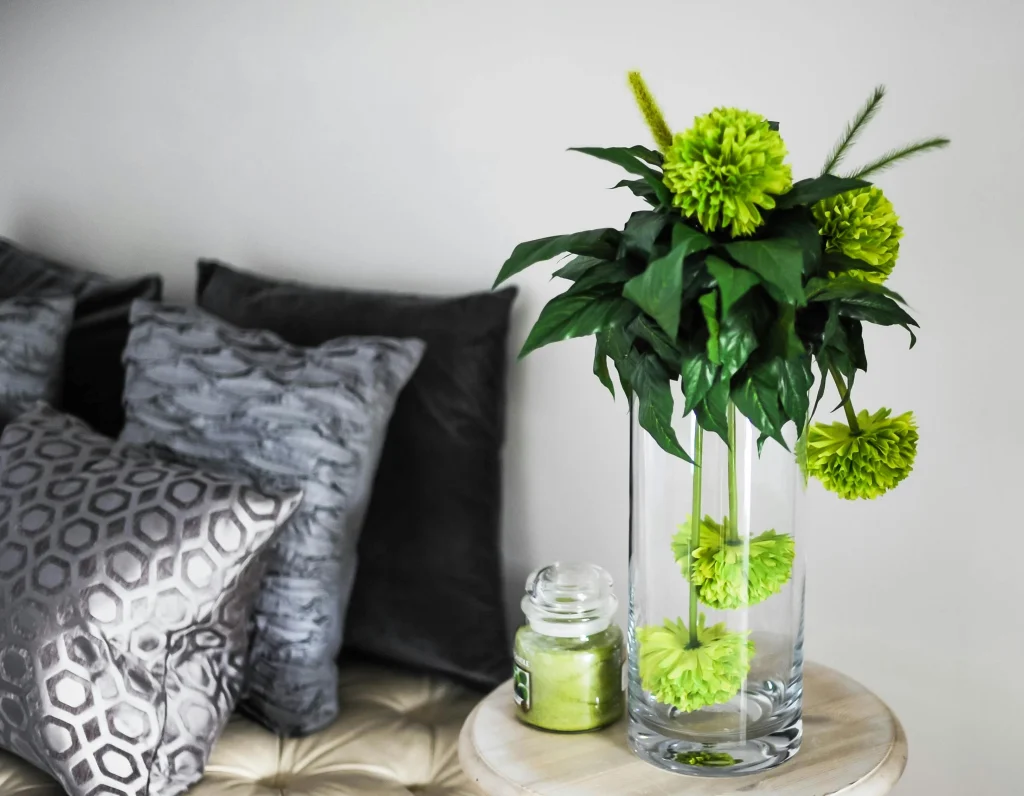 seasonal decor tips using accessories for home styling