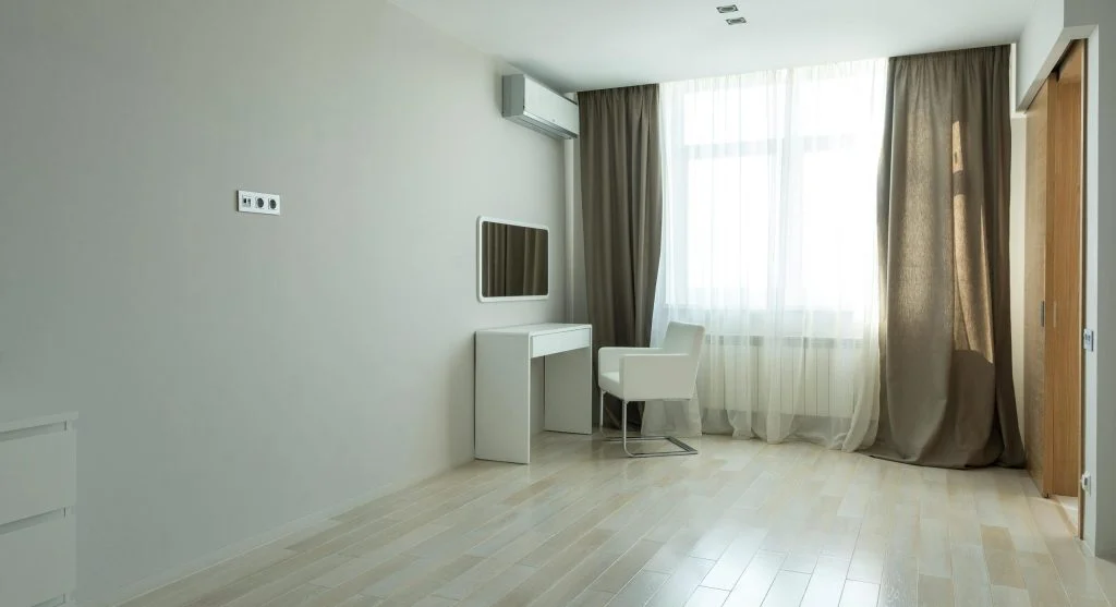Light colored walls making a small room feel bigger