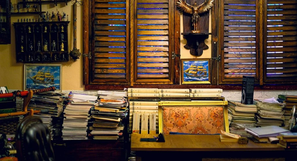 Why Your Home Feels Cluttered Even When There’s No Mess